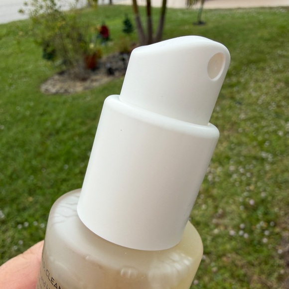 ALO Yoga Glow System Magnesium Reset Spray - Picture 6 of 10